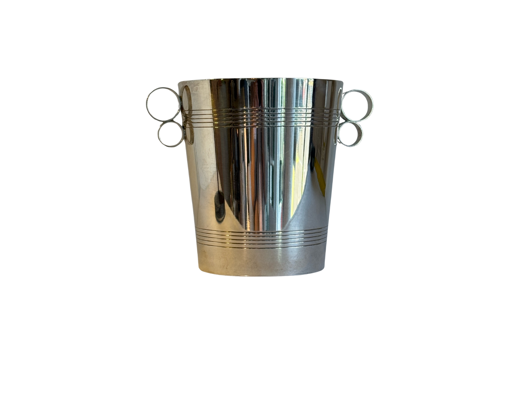 HÔTEL SILVER SERVING PITCHERS + ICE BUCKETS