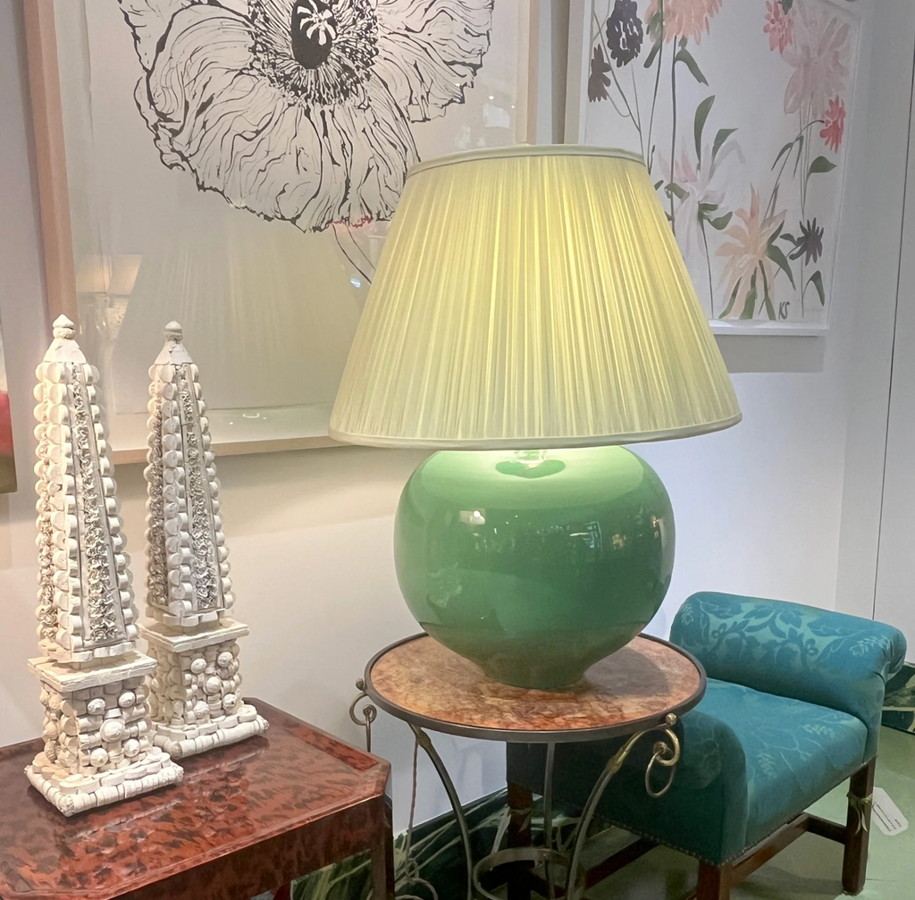 Colorfield Balloon Lamp in Green